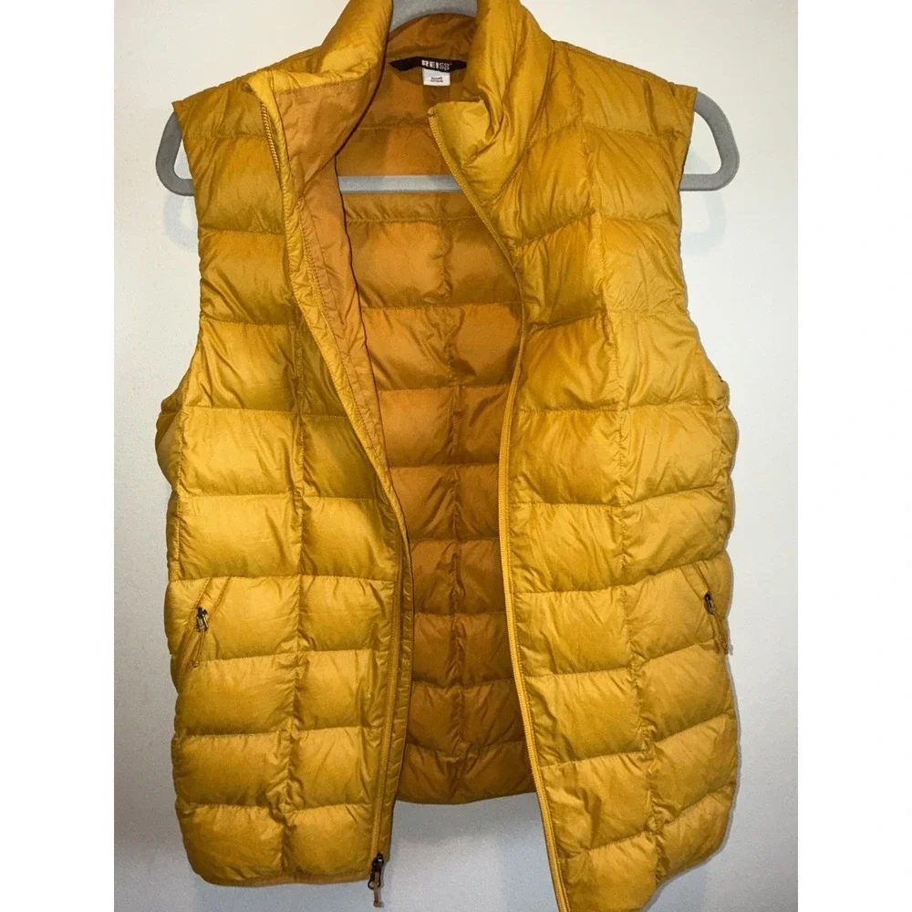 REI Co-op 650 Down Vest 2.0‎ Mens Small  Yellow Packable Puffer Lightweight